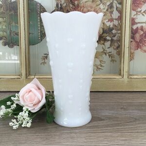 Vintage Anchor Hocking Dots and Arrows Milk Glass Vase